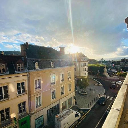 Au Coeur De La Ville Отён Экстерьер фото
